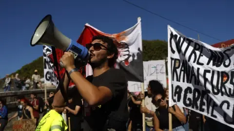 France-Wide Walkouts Break Out Against Fiscal Reductions
